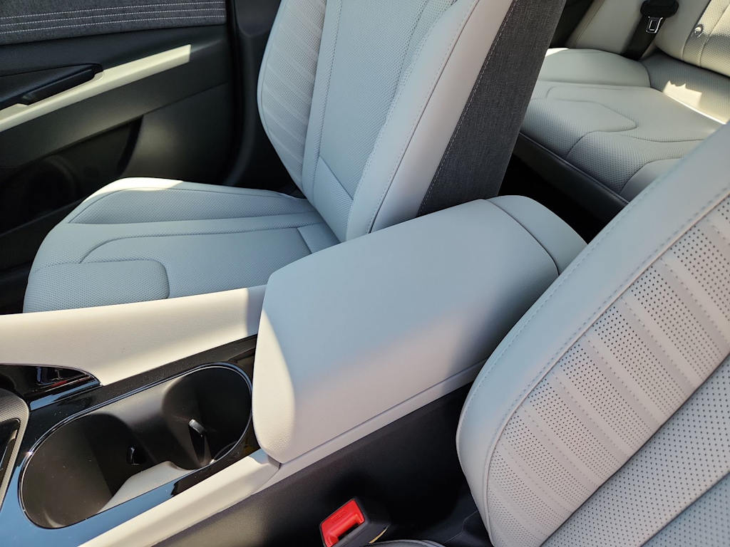 Thumbnail: 2025 Hyundai Ioniq 6 - 23