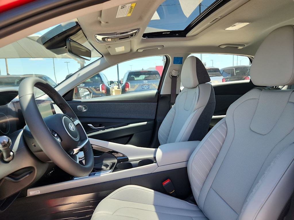 Thumbnail: 2025 Hyundai Ioniq 6 - 11