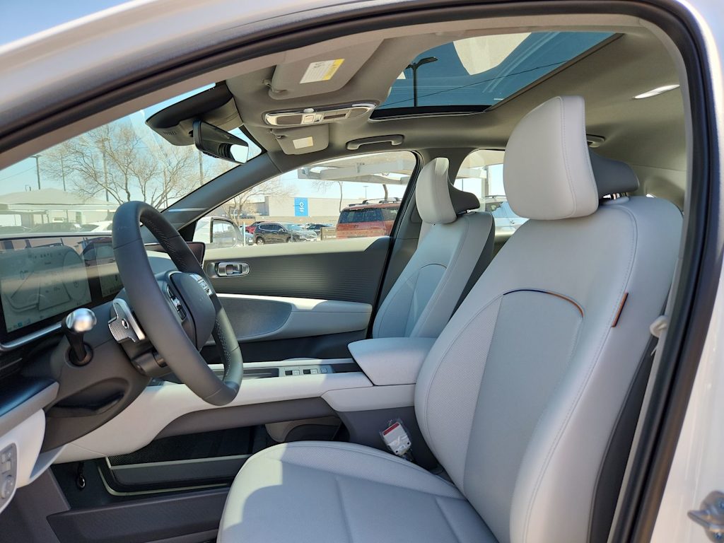 2025 Hyundai IONIQ 6 Limited - Photo 10