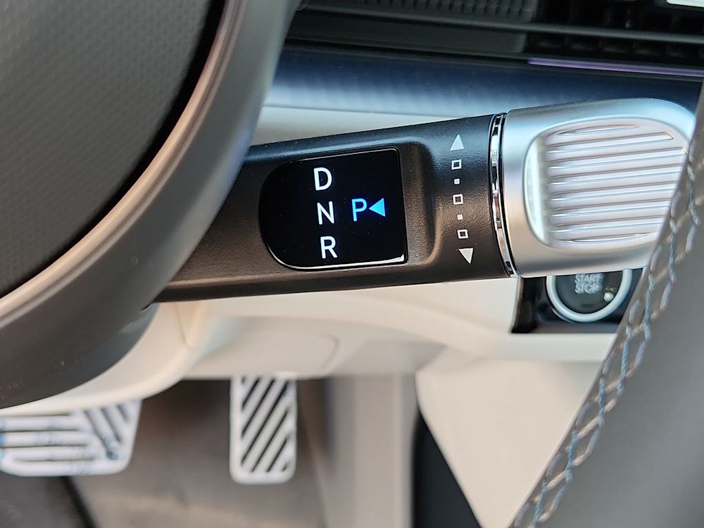 2025 Hyundai IONIQ 6 Limited - Photo 26