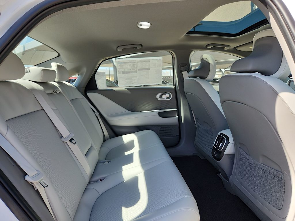 2025 Hyundai IONIQ 6 Limited - Photo 23