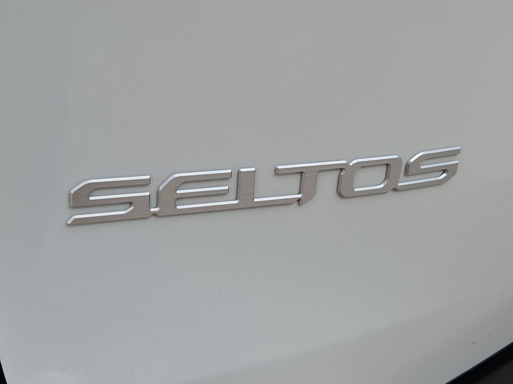 Thumbnail: 2024 Kia Seltos - 7