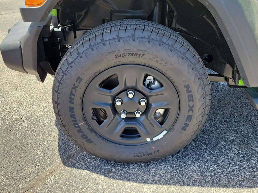 Thumbnail: 2025 Jeep Wrangler - 7