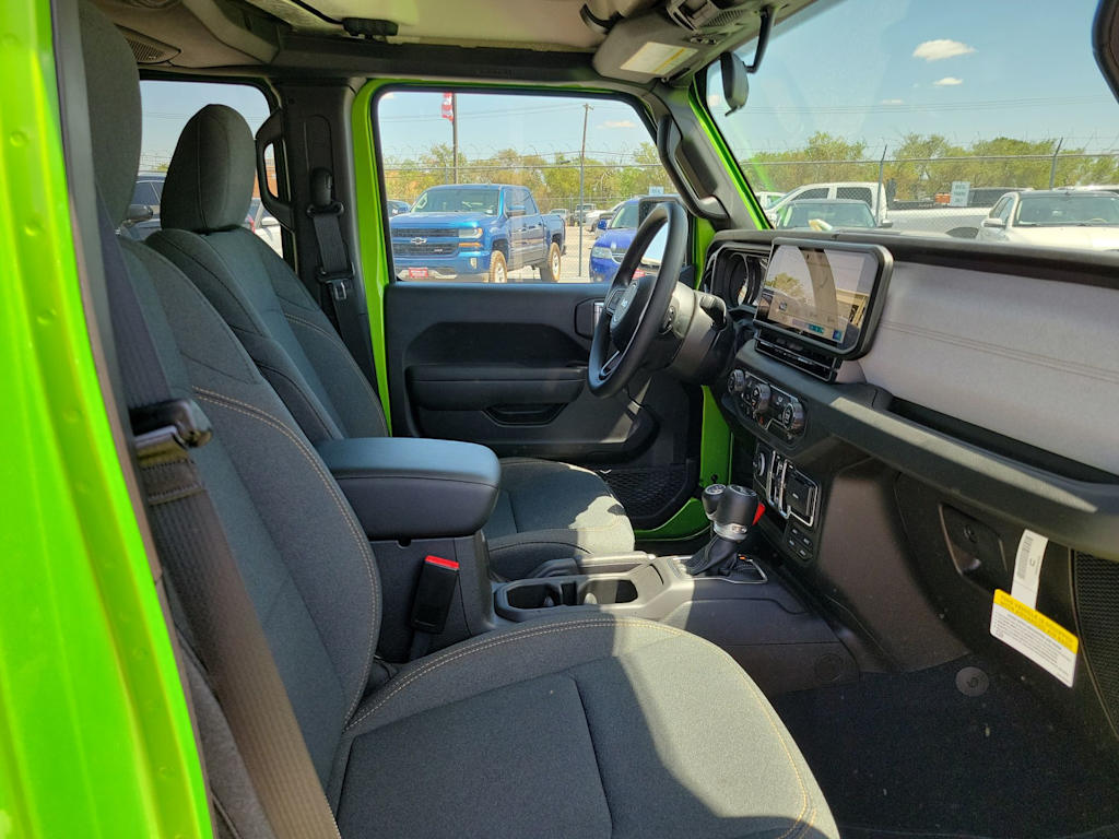 Thumbnail: 2025 Jeep Wrangler - 10