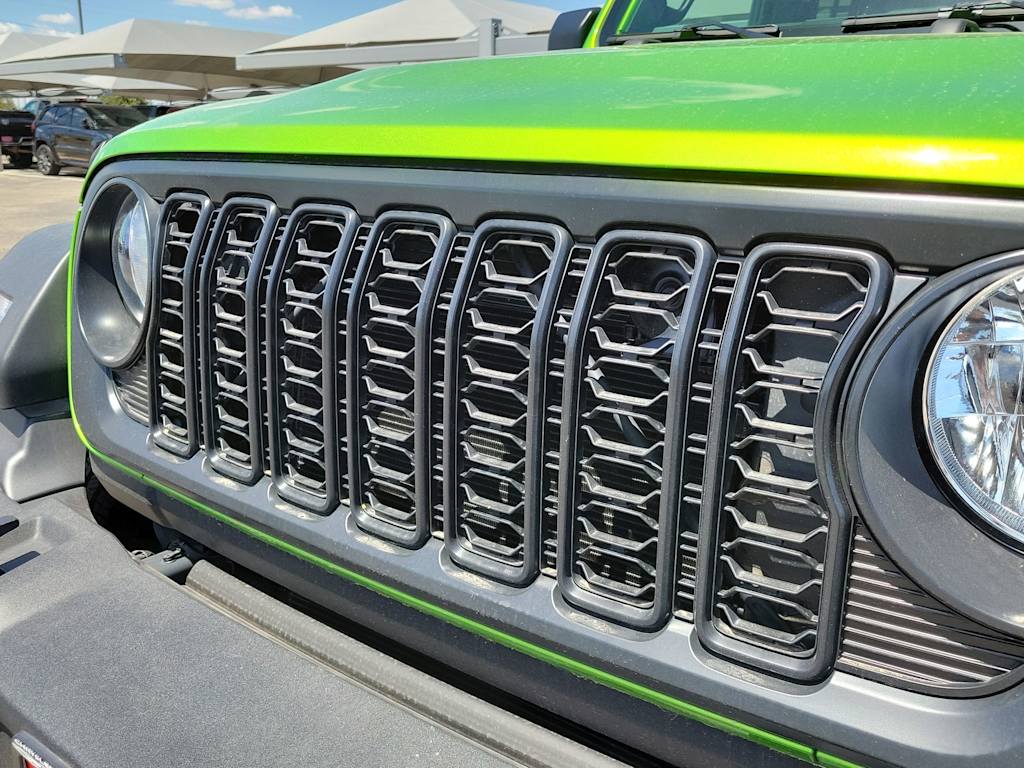 Thumbnail: 2025 Jeep Wrangler - 6