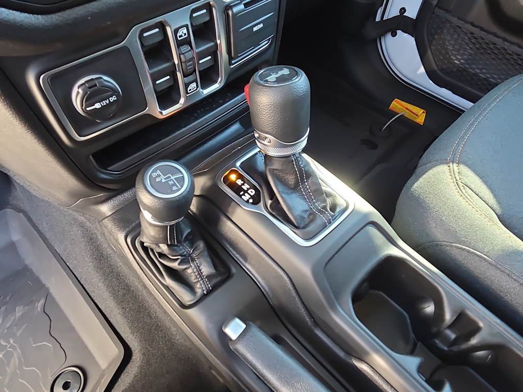 Thumbnail: 2026 Jeep Wrangler - 28