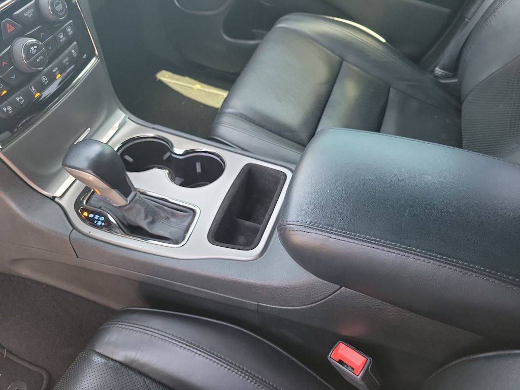 Thumbnail: 2021 Jeep Grand Cherokee - 15
