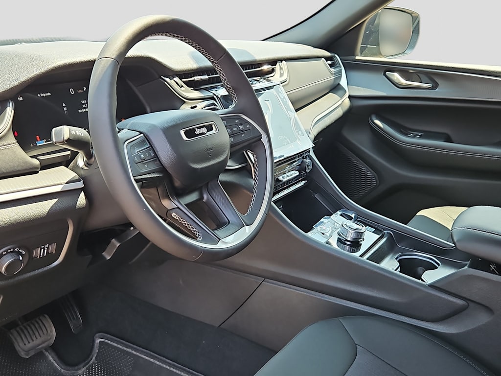 Thumbnail: 2026 Jeep Grand Cherokee - 2