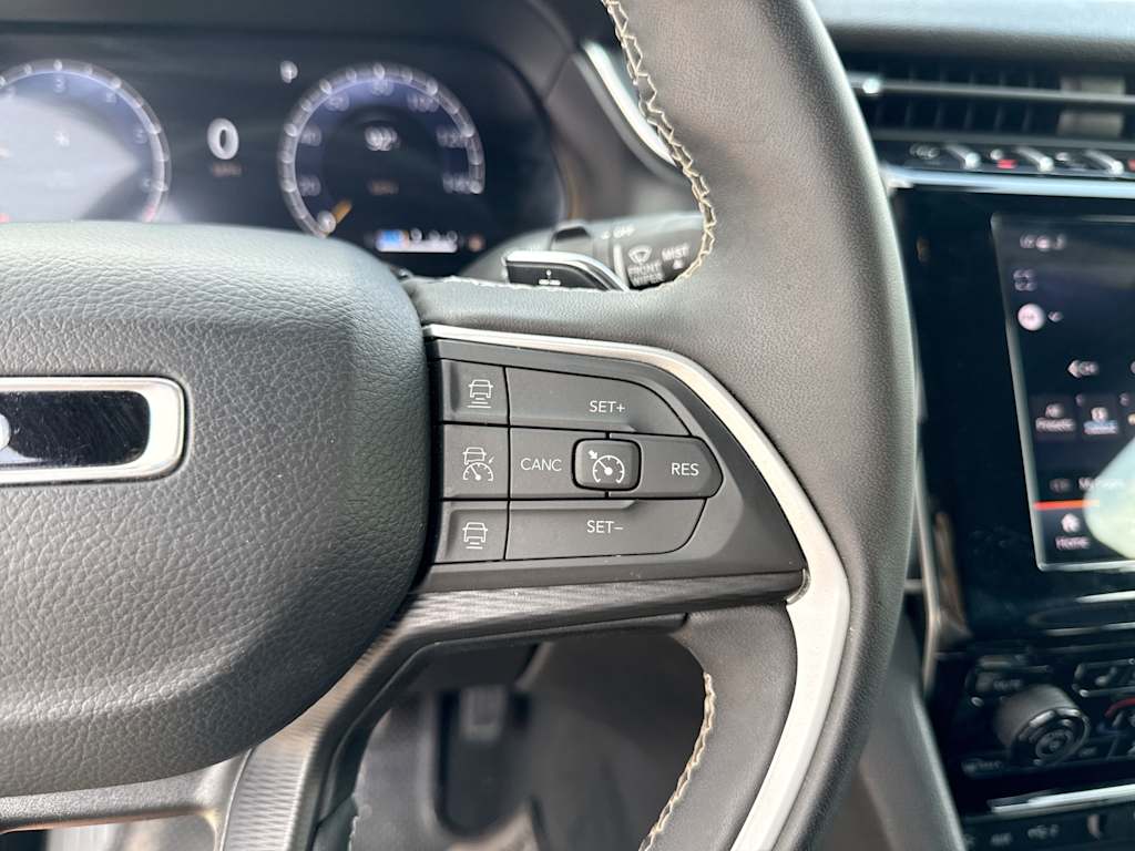 Thumbnail: 2024 Jeep Grand Cherokee - 24