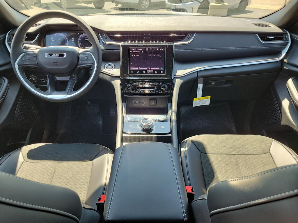 Thumbnail: 2025 Jeep Grand Cherokee - 9