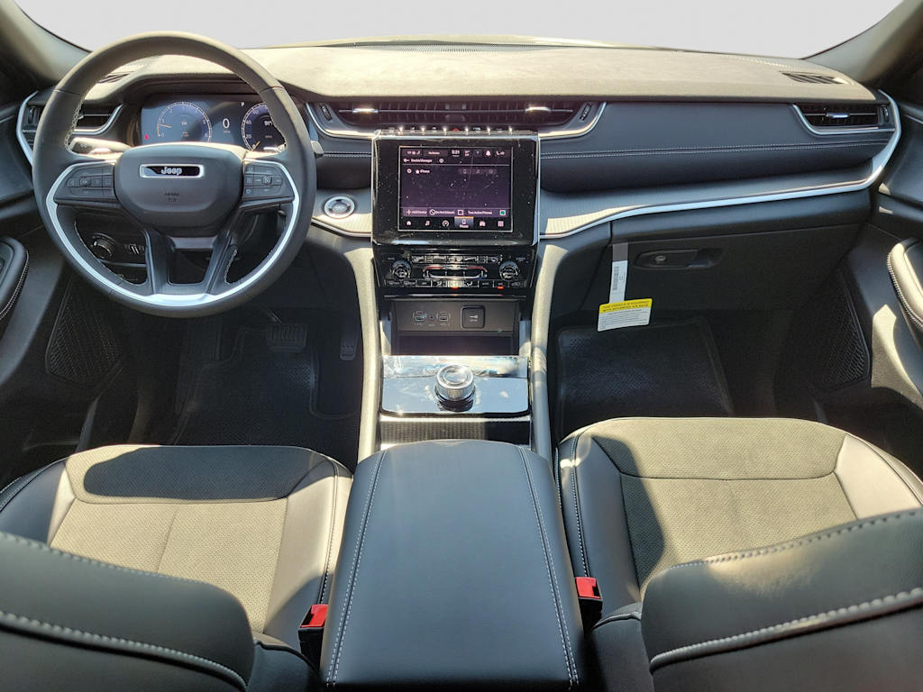 Thumbnail: 2025 Jeep Grand Cherokee - 9