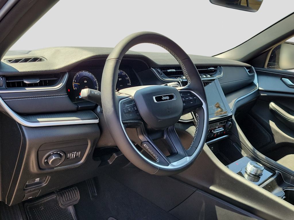 Thumbnail: 2025 Jeep Grand Cherokee - 2