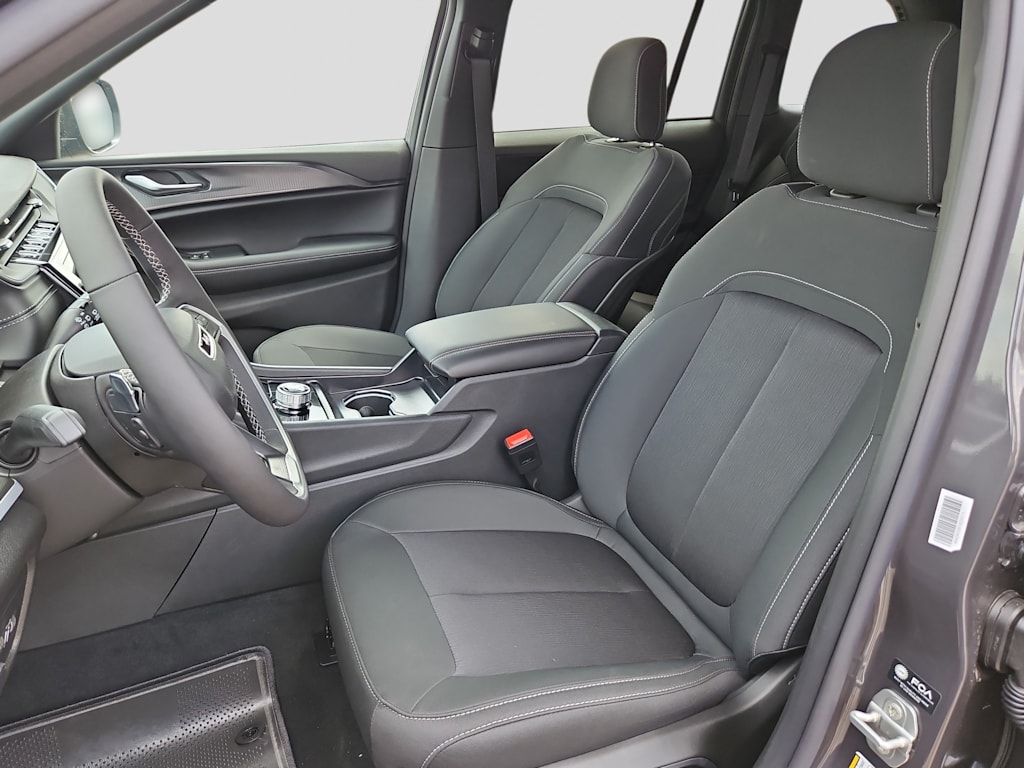 Thumbnail: 2026 Jeep Grand Cherokee - 10