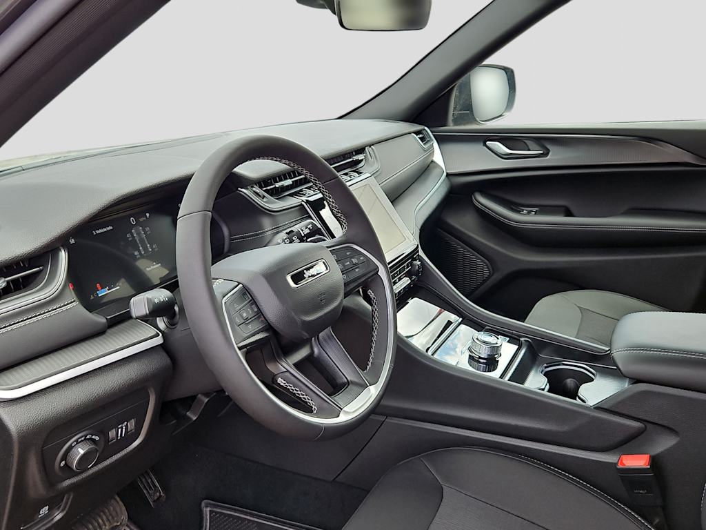 Thumbnail: 2026 Jeep Grand Cherokee - 2