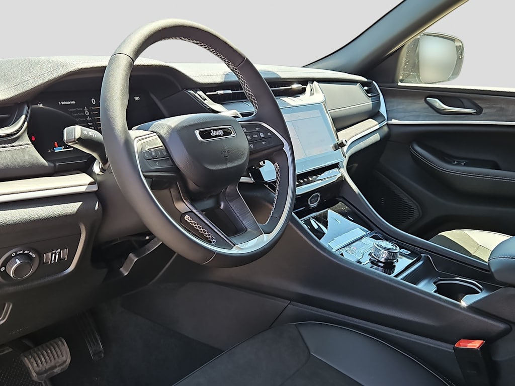 Thumbnail: 2026 Jeep Grand Cherokee - 2