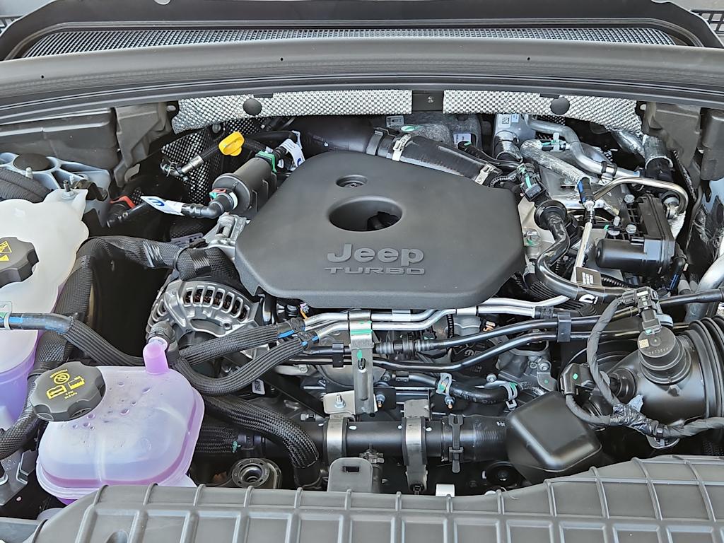 Thumbnail: 2026 Jeep Grand Cherokee - 9