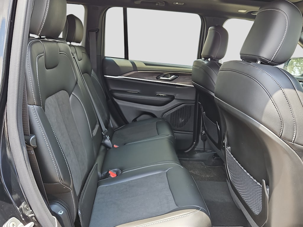 Thumbnail: 2026 Jeep Grand Cherokee - 24