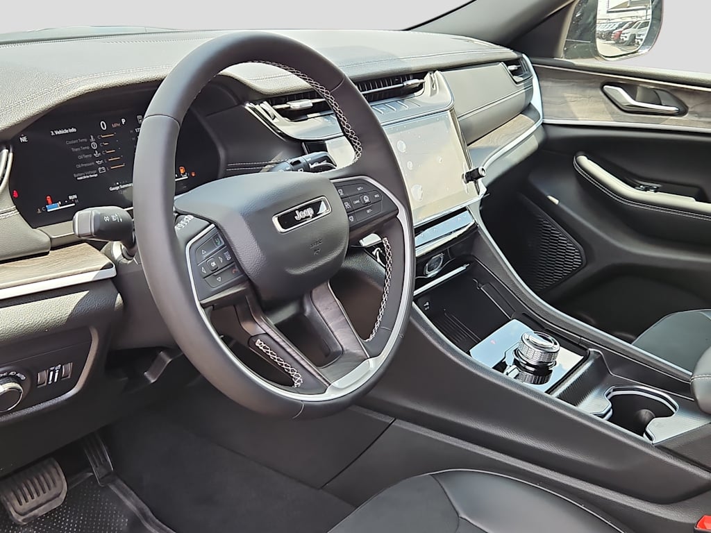 Thumbnail: 2026 Jeep Grand Cherokee - 2