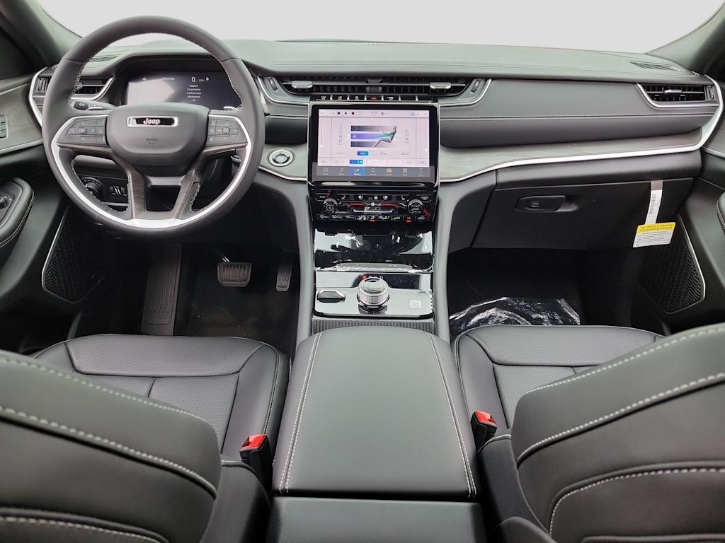 Thumbnail: 2024 Jeep Grand Cherokee - 9