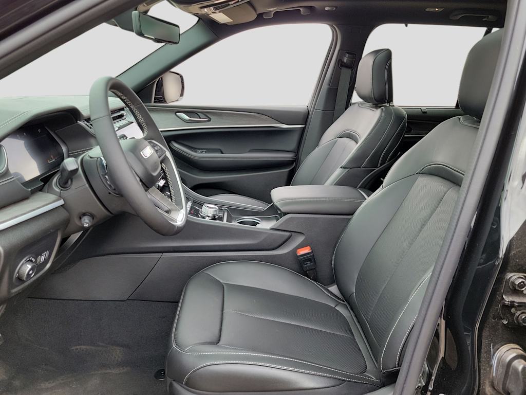 Thumbnail: 2024 Jeep Grand Cherokee - 10