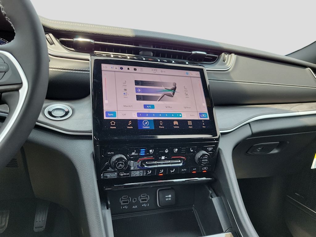 Thumbnail: 2024 Jeep Grand Cherokee - 21