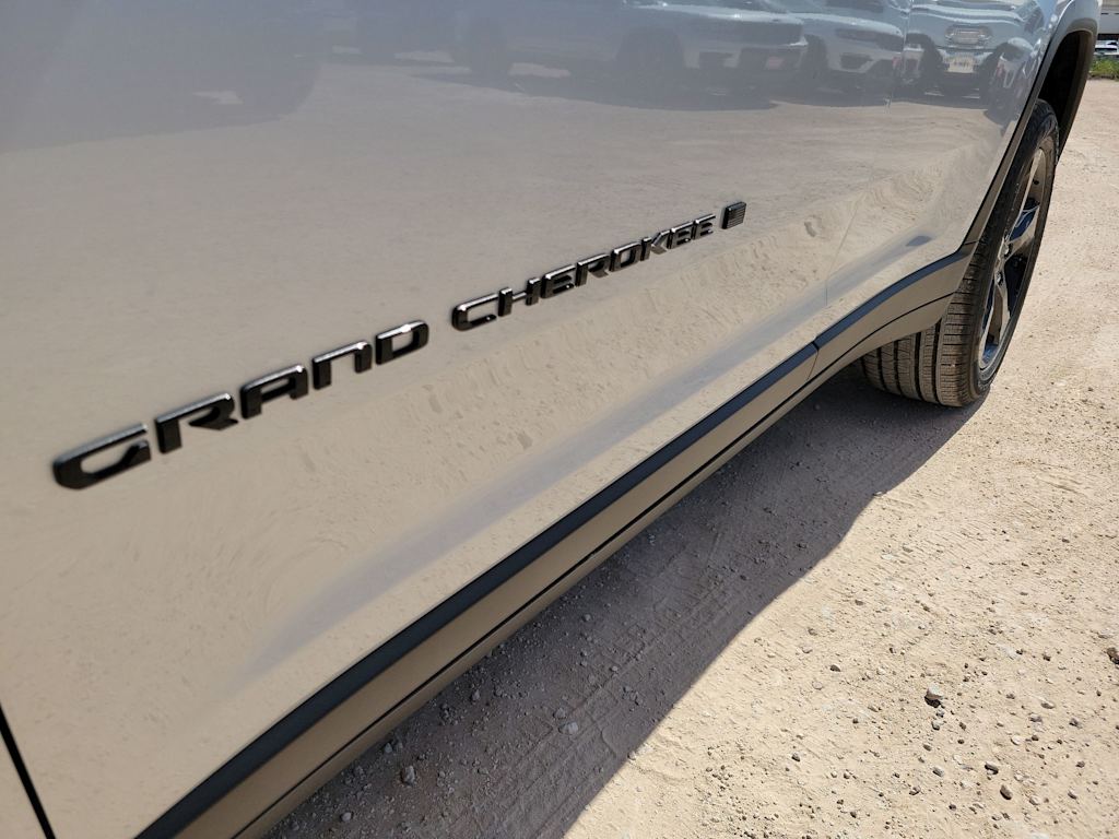 2024 Jeep Grand Cherokee Limited Edition 7