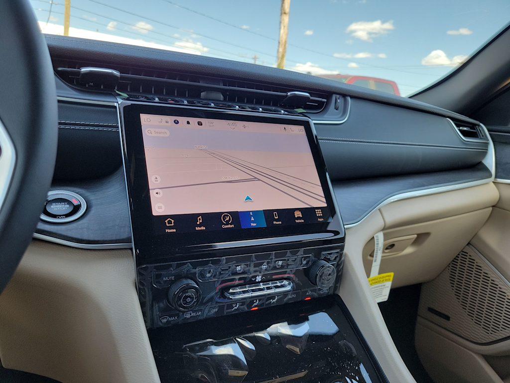 2024 Jeep Grand Cherokee Limited Edition 21