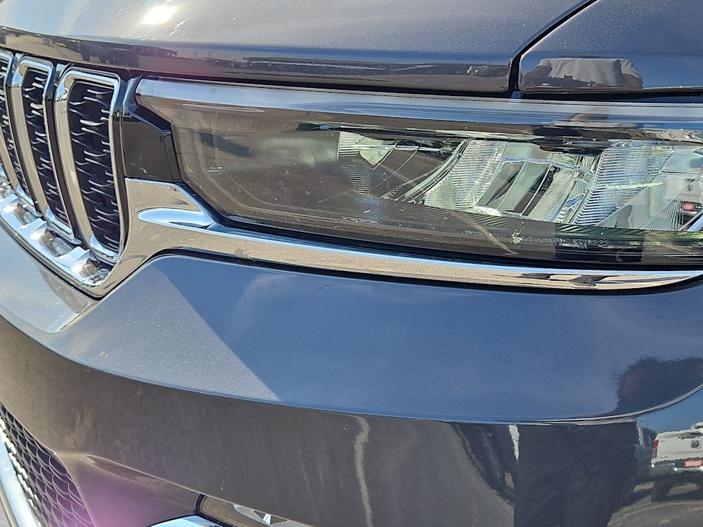 Thumbnail: 2023 Jeep Grand Cherokee - 23