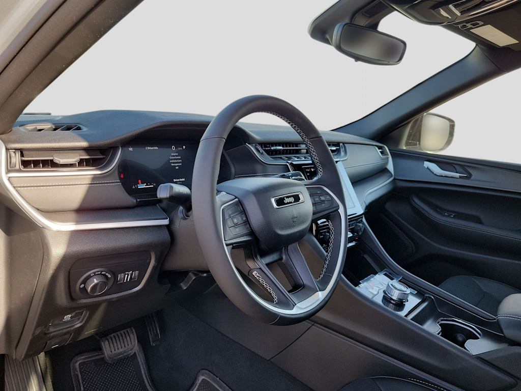 Thumbnail: 2024 Jeep Grand Cherokee - 2