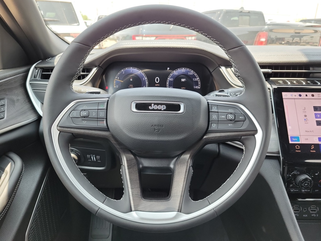 2024 Jeep Grand Cherokee Limited Edition 13
