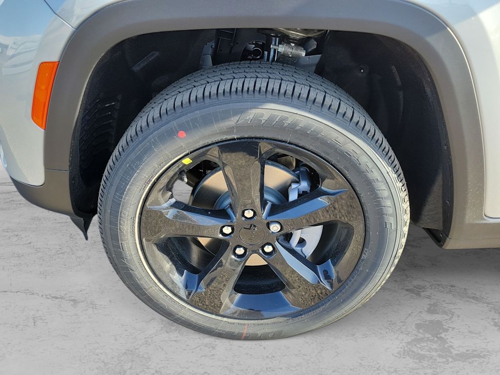 Thumbnail: 2024 Jeep Grand Cherokee - 8