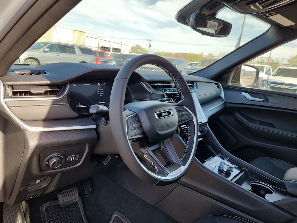 Thumbnail: 2024 Jeep Grand Cherokee - 2