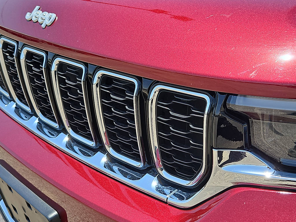 Thumbnail: 2024 Jeep Grand Cherokee - 23