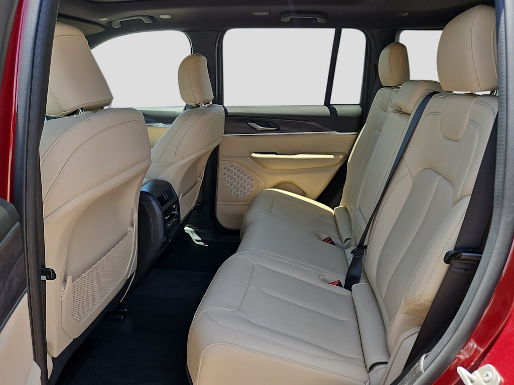 Thumbnail: 2024 Jeep Grand Cherokee - 12