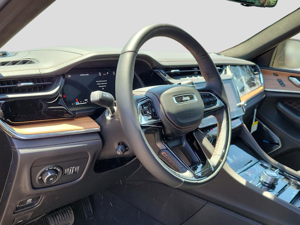 Thumbnail: 2026 Jeep Grand Cherokee - 2