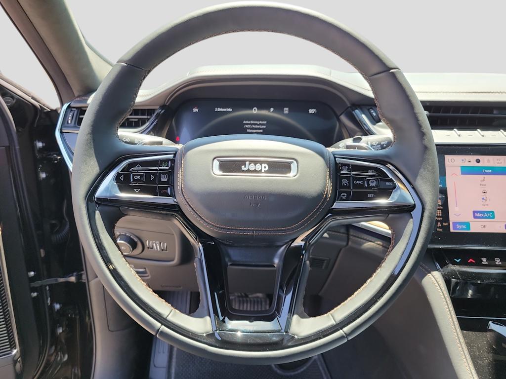 Thumbnail: 2026 Jeep Grand Cherokee - 12