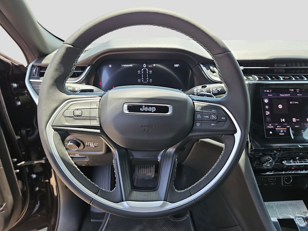 Thumbnail: 2026 Jeep Grand Cherokee L - 14