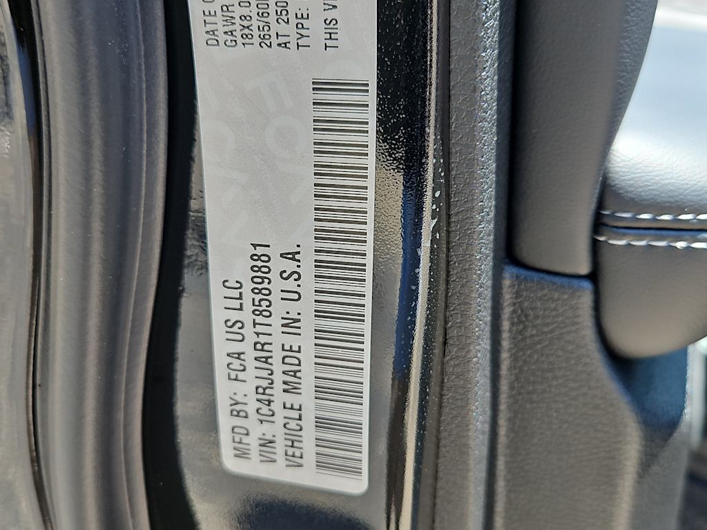 Thumbnail: 2026 Jeep Grand Cherokee L - 18