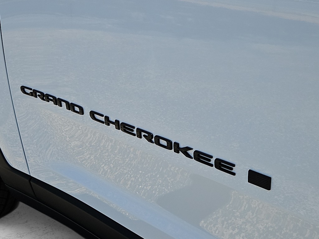 Thumbnail: 2026 Jeep Grand Cherokee L - 7