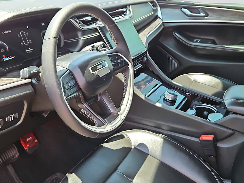 Thumbnail: 2023 Jeep Grand Cherokee L - 2