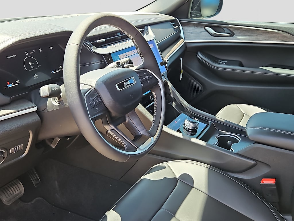 Thumbnail: 2026 Jeep Grand Cherokee L - 2