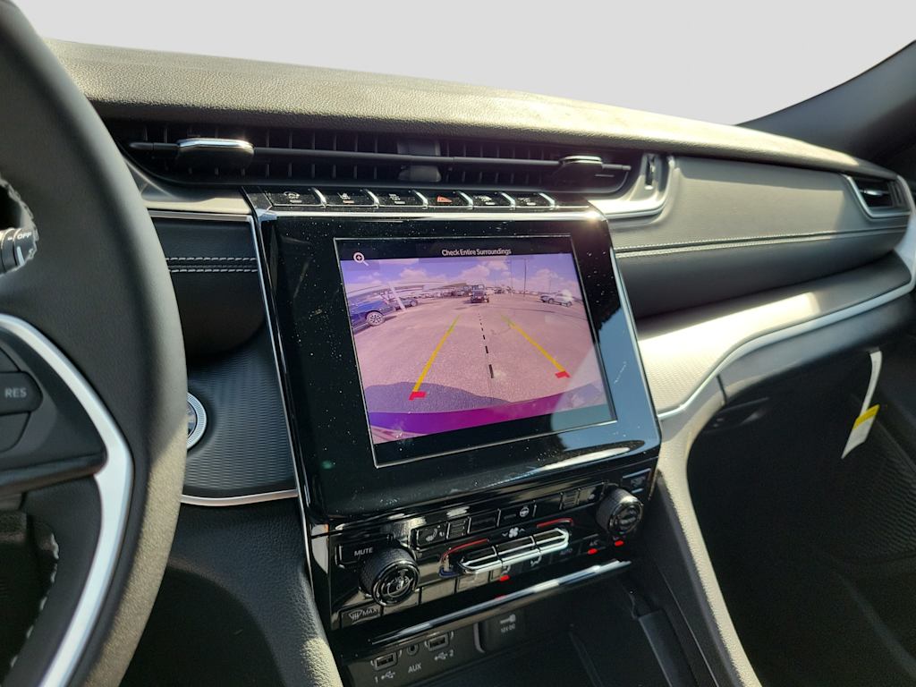 Thumbnail: 2025 Jeep Grand Cherokee L - 14