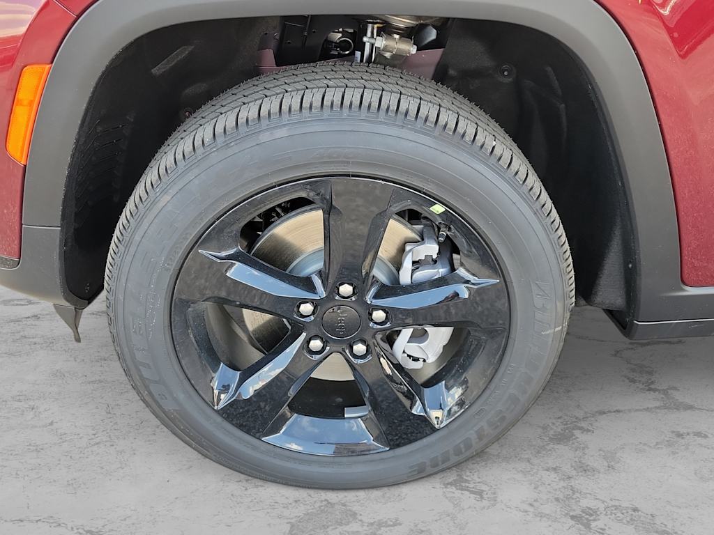 Thumbnail: 2025 Jeep Grand Cherokee L - 8