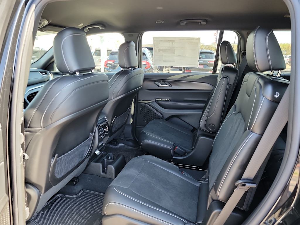 Thumbnail: 2025 Jeep Grand Cherokee L - 12