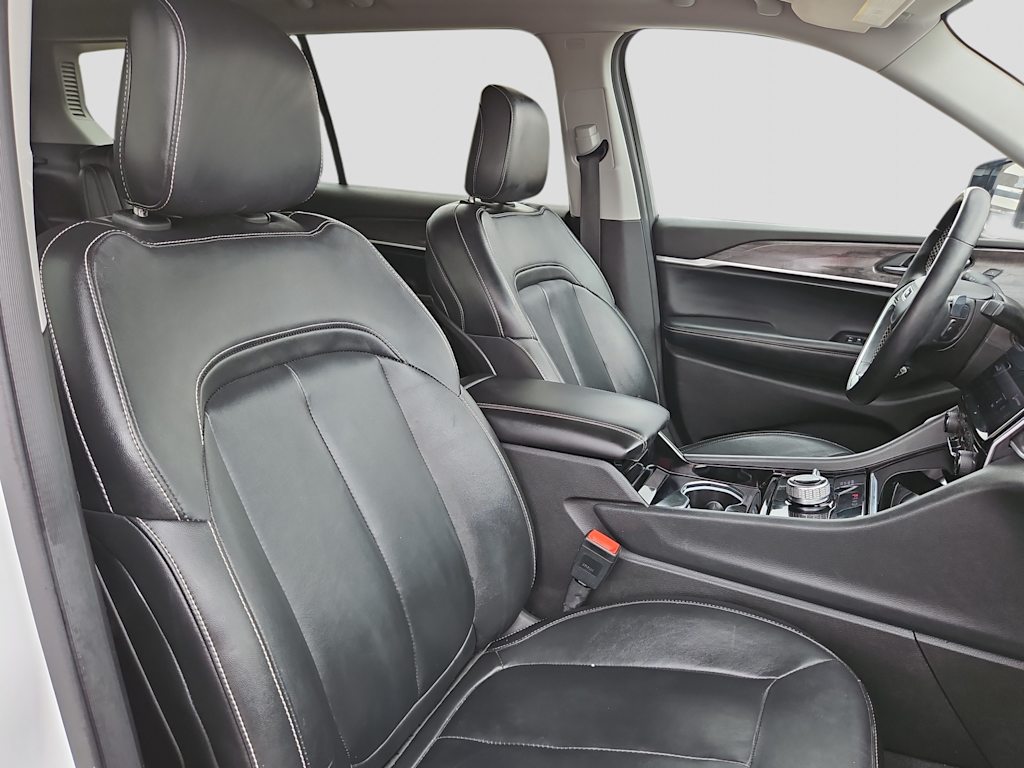 Thumbnail: 2021 Jeep Grand Cherokee L - 24