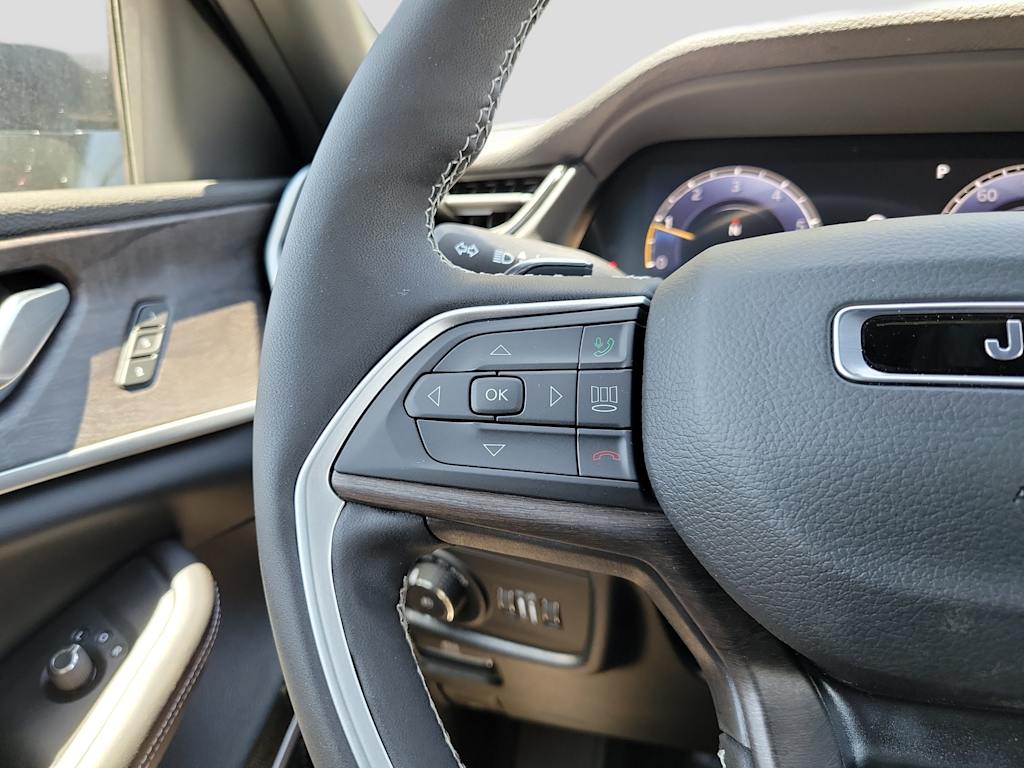 Thumbnail: 2026 Jeep Grand Cherokee L - 24