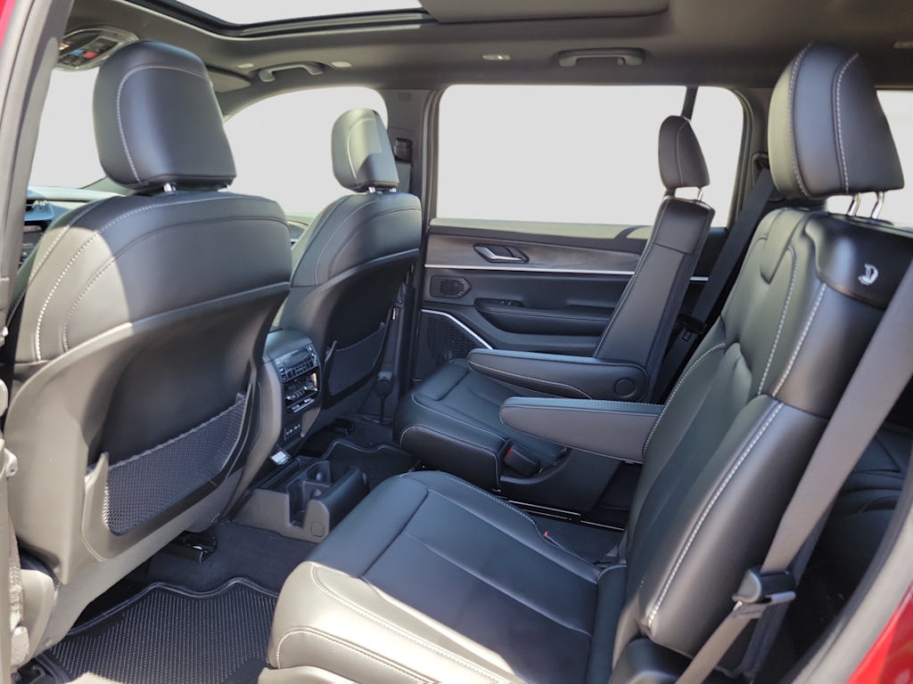 Thumbnail: 2026 Jeep Grand Cherokee L - 12