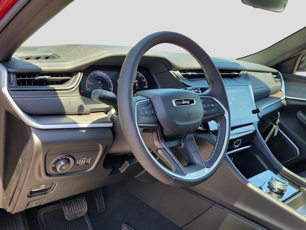 Thumbnail: 2026 Jeep Grand Cherokee L - 2