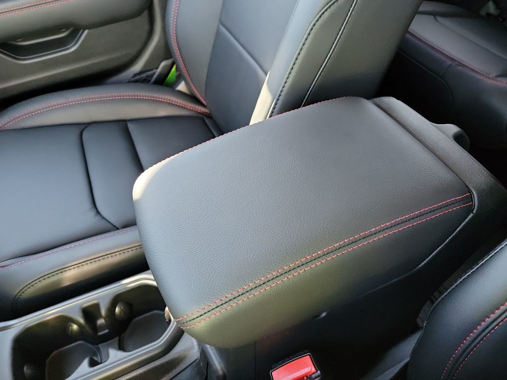 Thumbnail: 2026 Jeep Wrangler - 16