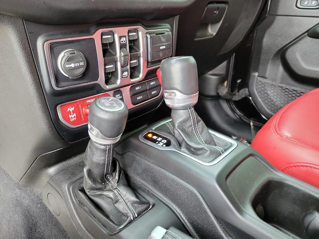 Thumbnail: 2024 Jeep Wrangler - 15